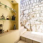 Διαμέρισμα Sisic - Two Bedroom With Terrace *