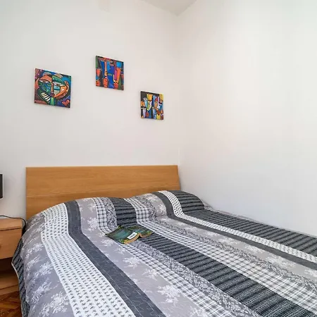 Sisic - Two Bedroom With Terrace 公寓 *