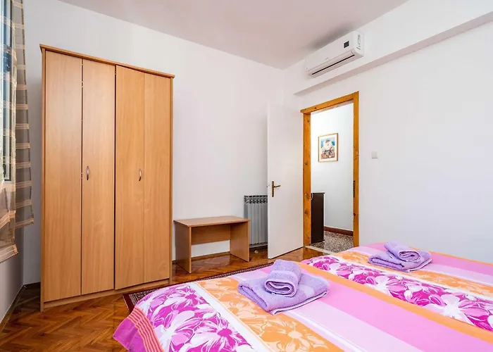 Sisic - Two Bedroom With Terrace 公寓