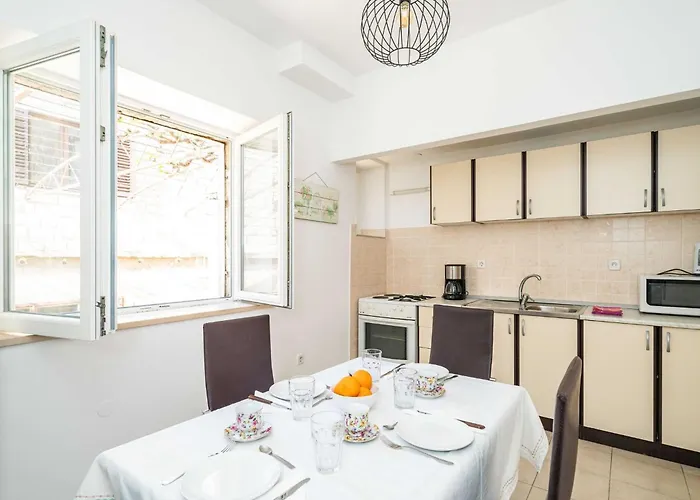 Sisic - Two Bedroom With Terrace Apartman