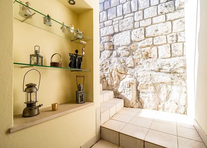 Appartement Sisic - Two Bedroom With Terrace *